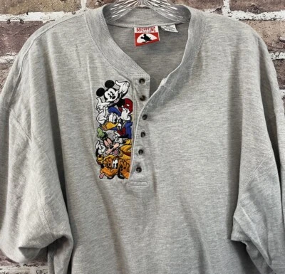 Mickey Mouse and Friends Disney Store XXL Gris Henley 100% Algodón Bordado Foto 1 de 4