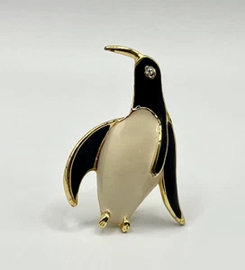 Spilla Pinguino Vintage ~ Tono Oro e Smalto con Occhio di Strass - Foto 1 di 6