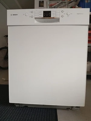 BOSCH Unterbau-Geschirrspüler 60 cm SMD63N22EU - Bild 1 von 4
