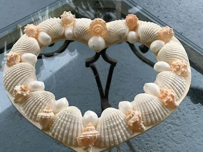 Decoración de pared de corazón de mar concha de mar hecha a mano_escultura de concha_decoración del hogar Foto 1 de 4