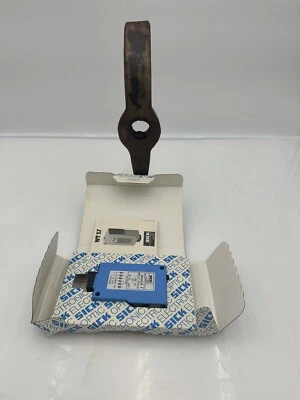 SICK WT27-R610 Photoelectric Proximity Sensor 100-1,500 mm LED 240VAC 24VDC NEW - Image 1 of 4