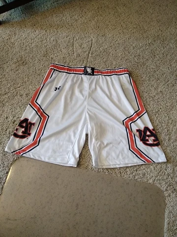 Men's Under Armour White Auburn Tigers Replica Basketball Short XLARGE Cover
