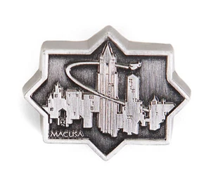 Fantastic Beasts and Where to Find Them Macusa City Pewter Lapel Pin - Picture 1 of 1