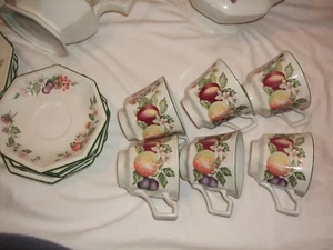 Johnson Brothers Fine Tableware  6 Cups and Saucers  Fresh Fruit One Chipped  - Picture 1 of 3