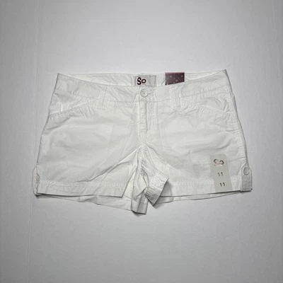 SO T-Short Shorts Junior Women's Size 11 White 100% Cotton Button Hem BRAND NEW! - Image 1 of 4