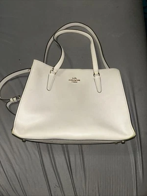 Auténtico bolso de hombro Coach mediano de cuero beige Foto 1 de 3