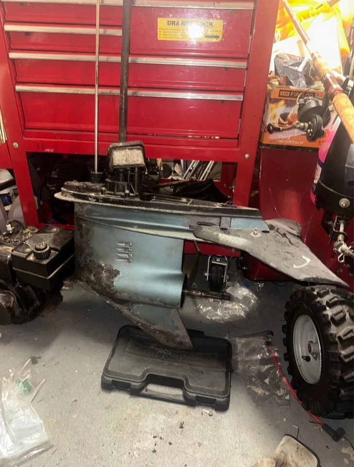 Johnson Evinrude 88 90 115 hp fueraborda V4, 20” unidad inferior caja de cambios pie Foto 1 de 4