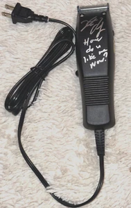 Kate Flannery Signed Meredith Palmer shaver clippers The Office Lice Episode - Picture 1 of 5