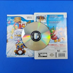 Club Penguin Game day (Nintendo Wii Video Game) - Picture 1 of 1
