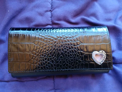 VINTAGE NEW LEATHER BRIGHTON PINK HEART CROSSBODY WALLET BNWT - Image 1 of 4