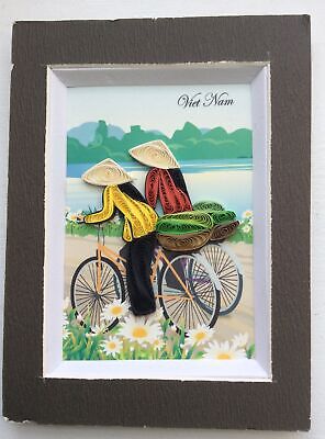 Arte De Papel De Relleno Con 2 Ciclistas En Vietnam • 17.39€