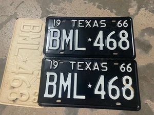1966 TEXAS  LICENSE PLATES BML 468 - Picture 1 of 1