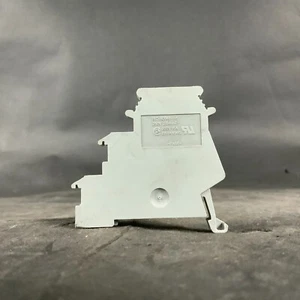 PHOENIX CONTACT TYPE DIK 1,5 TERMINAL BLOCK ($6 OBO) - Picture 1 of 4