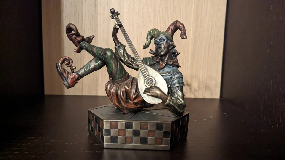 Figurine Arlequin en résine - Photo 1/1