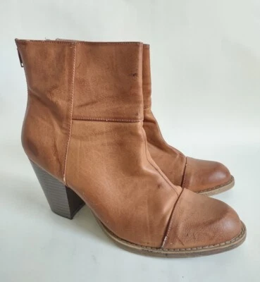Diba London Elyse Vegan Leather Ankle Booties Camel Brown 3.5” Heel Womens Sz 9 - Image 1 of 4