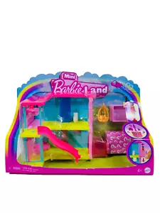 Barbie Mini BarbieLand Dreamhouse Muñeca 1.5" Con Tobogán Columpio y Accesorios - Imagen 1 de 10
