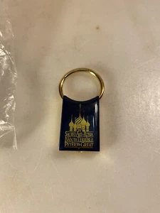The Sacred Art Of Russia Brass Keychain / Collectible Key Ring, New ! - Picture 1 of 6