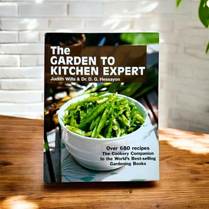 The Garden to Kitchen Expert by Judith Wills - Fresh Food Recipes, Paperback - Picture 1 of 1