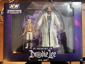 Brodie Lee & Negative 1 - AEW Ringside Exclusive Toy Wrestling Figure - Foto 1 di 2