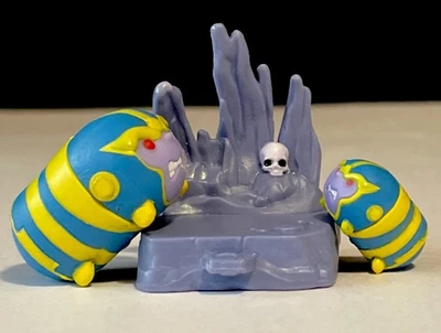 Marvel Tsum Tsum Mystery Stack Pack THANOS MED & SM Figuras con Soporte para Silla Calavera Foto 1 de 4