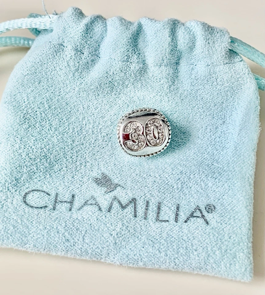 Амулет из чистого серебра Chamilia для браслета на 30-й день рождения - Изображение 1 из 1