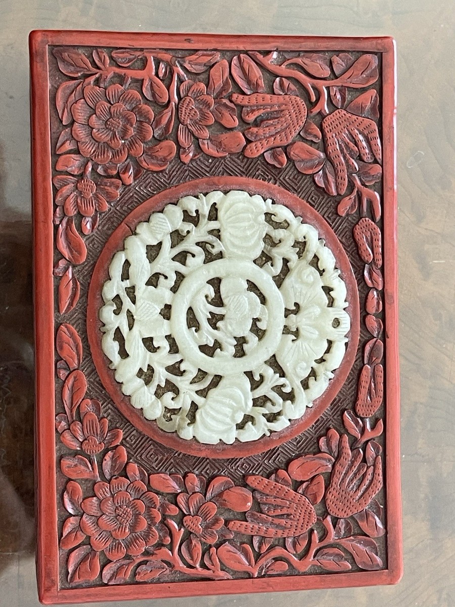 Antique Chinese Cinnabar In Antique Chinese Boxes for sale Antique Chinese Cinnabar In Antique Chinese Boxes for sale