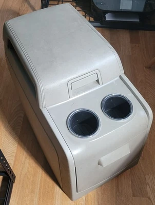 ⭐️2007-2014 Lincoln Navigator console traseiro 2ª linha piso central. Bronzeado. Fabricante de equipamento original. - Imagem 1 de 4