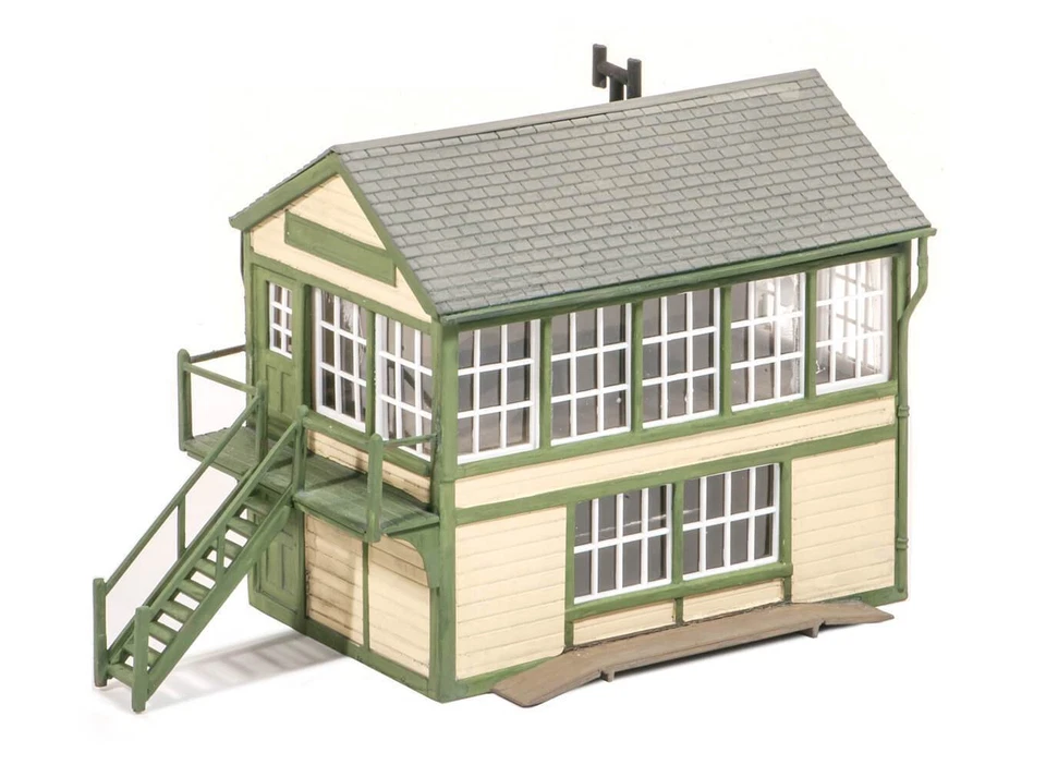 Wills Kits SS48 Signal Box HO/OO Gauge - image 1 of 1