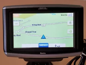 Magellan Maestro 4000 GPS Navigation system. Bundle unit, mount, charger, case. - Picture 1 of 12