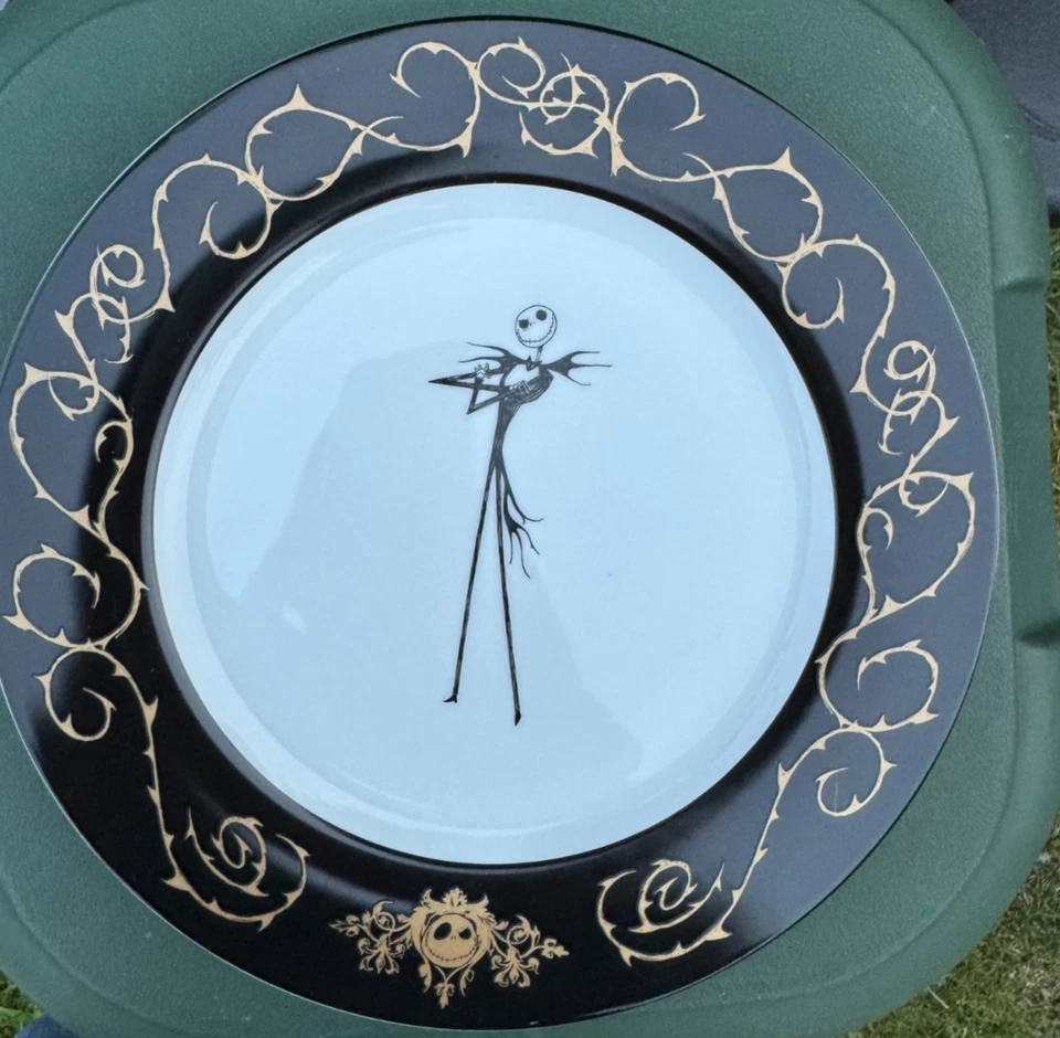 Disney NIGHTMARE BEFORE CHRISTMAS Jack Black Gold Edge Dinner Plate Halloween - Image 1 of 1