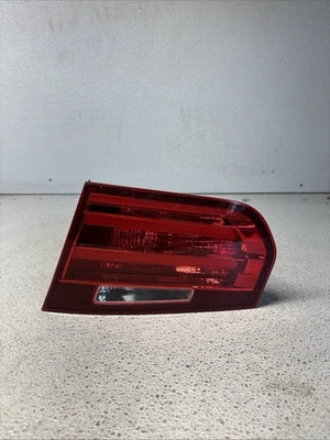 ✅🔥 BMW 328D X-DRIVE ЗАДНИЙ ПРАВЫЙ ВНУТРЕННИЙ ФОНАРЬ 6321 7371112-01 OEM 14 - Изображение 1 из 4