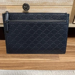 Bolso clutch hombre GUCCI cuero azul marino excelente estado - Imagen 1 de 24