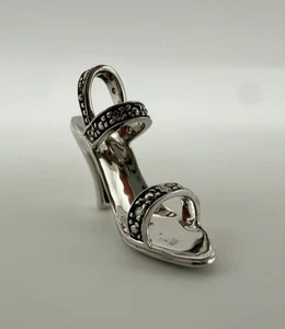 10k White Gold And Diamond High Heel Pendant - Picture 1 of 4