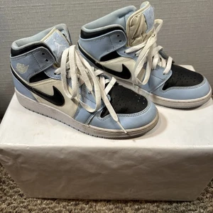Nike Air Jordan 1 Mid sneakers Ice Blue 6.5Y - Picture 1 of 5