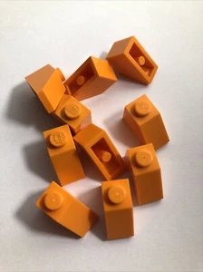10 x LEGO 3040 Slope, 1 x 2, City, Star Wars, City, Classic, Town - Orange - Picture 1 of 1