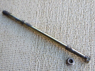 Perno de cuadro de montaje motor Ducati ST2 ST4 + tuerca 10mm x 226mm Foto 1 de 2