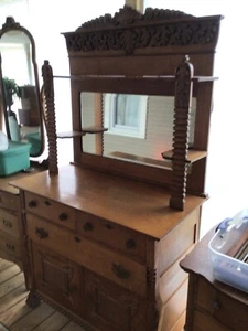 antique oak buffet sideboard - Picture 1 of 2