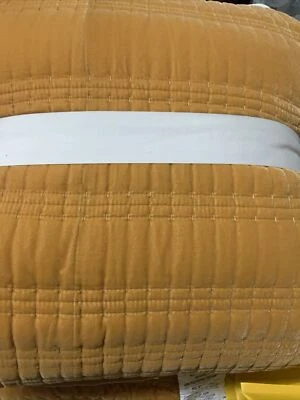 🏯 THRESHOLD Velvet Quilt Dark Gold -KING LOFTY 🆕AS SHOWN - Image 1 of 4