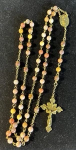 Katholischer Rosenkranz aus Naturstein 6 mm  - Bild 1 von 3