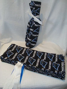 Carolina Panthers NFL Hecha a Mano Tela de Algodón 15""x6.5"" Vino/Bolsa de Regalo Cubierta NUEVA - Imagen 1 de 1