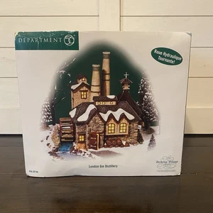 Dept 56 Dickens Village London Gin Distillery Moving Water Wheel Chip Box Wear - Bild 1 von 13