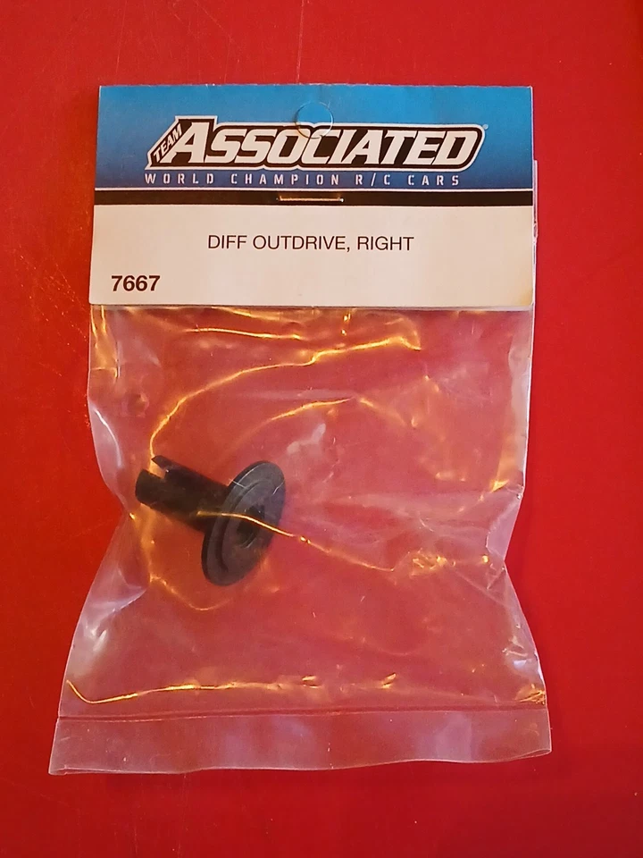 Vintage Team Associated 7667 RC10 GT Right Diff Outdrive  - Image 1 of 1