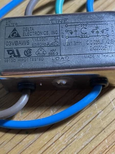 ZWEI (2) DELTA Electronics Inc 03VBAW5 EMI-Netzfilter, 115/250VAC, 3A, 50/60 HZ - Bild 1 von 2
