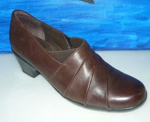 CLARKS Womens Brown Leather Slip on Clogs Size 8M - Picture 1 of 8