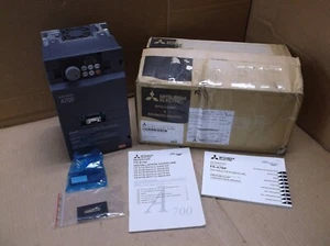 FR-A740-00040-NA Mitsubishi NUEVO 480VAC VFD AC Drive Inverter FR-D-SUB9-A7NP-1 - Imagen 1 de 6
