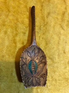 Cuchara de madera tallada a mano/pintada a mano de 4 1/4” Berger 1903 decoración decorativa Wow - Imagen 1 de 12