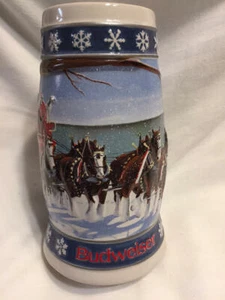 1995 Budweiser Ceramic Christmas Beer Stein LIGHTING WAY HOME Ceramarte Brazil - Picture 1 of 7