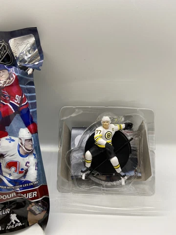 Raymond Bourque Boston Bruins Imports Dragon NHL Figures League Bag 2.5" Figure Cover