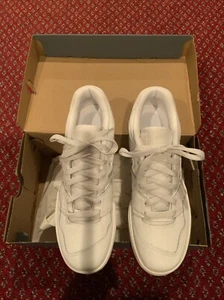 Women Sz 10 New Balance 550 Triple White Retro Sneaker Rare Damaged Box - Picture 1 of 9