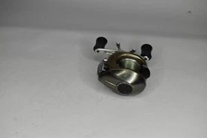 Quantum Tenacity Right Hand Casting Reel TEN300CX 6.2:1 - Picture 1 of 4